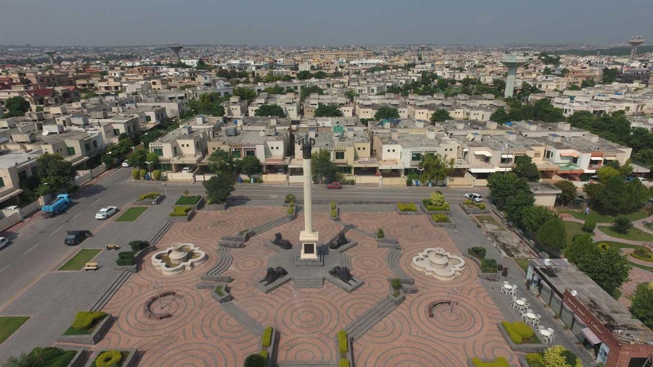 Northern Suites Bahria Town Равалпінді Екстер'єр фото